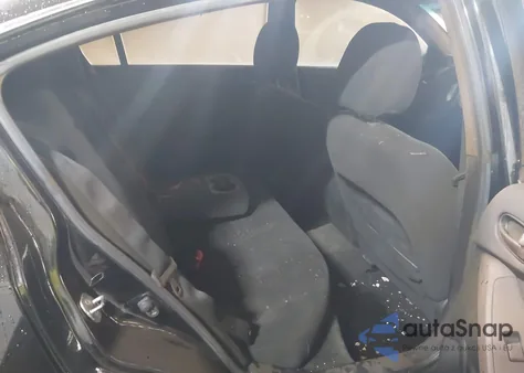 2011 Nissan Altima 2.5 S z USA, uszkodzony, nr VIN 1N4AL2AP7BC109243